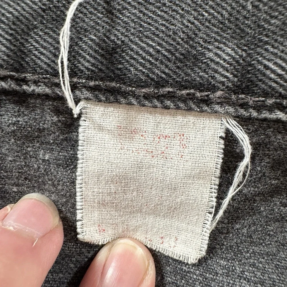 Vintage Levis 550 Mens 36x29 Black Denim Relax Tapered Jeans Red Tab Made In USA